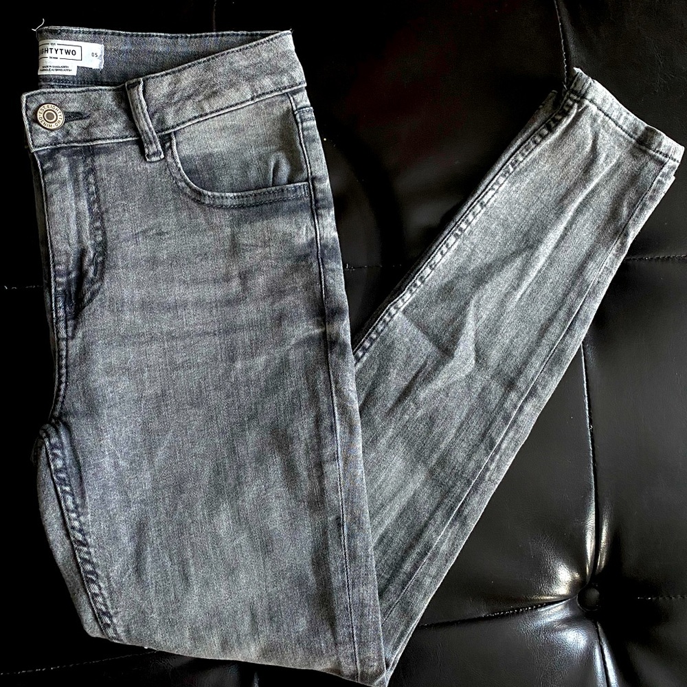 🖤Grey Skinny Jeans🖤